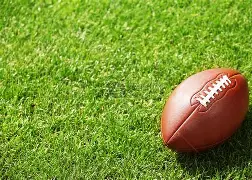 橄榄球半决赛掀起高潮，皖南白虎队强势反弹祁连天狼队，高压逼抢奏功——赛季拐点或已出现(福建省青少年橄榄球锦标赛精彩纷呈)