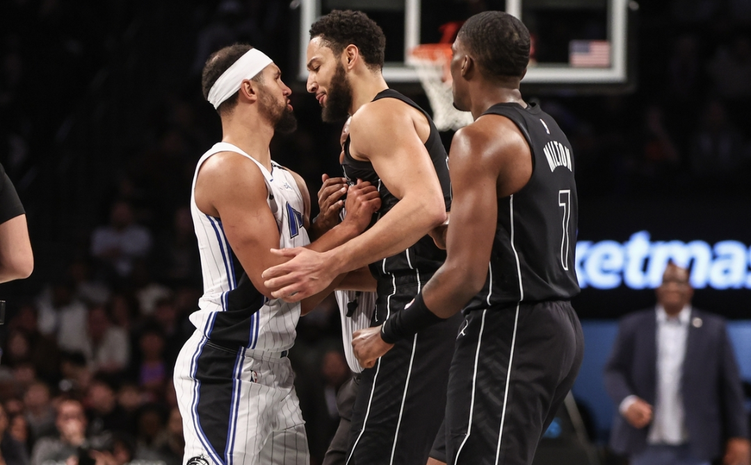 关于字母哥焦点对战，塔图姆与60激战篮网分钟，表现优异胜负难料！观众掌声雷动的信息